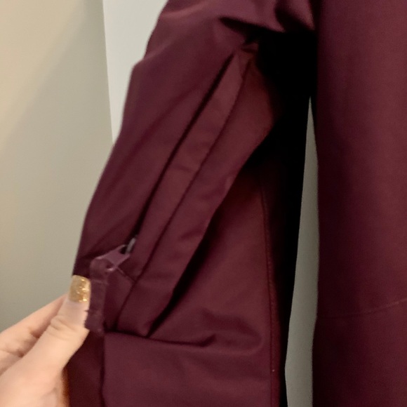 RipZone Small plum winter coat/snowboarding coat. - Picture 2 of 5